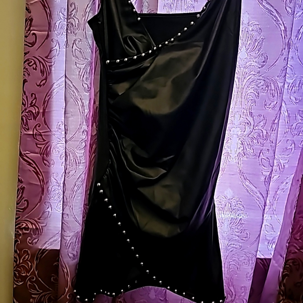 Black cocktail 🍸 dress very sexy